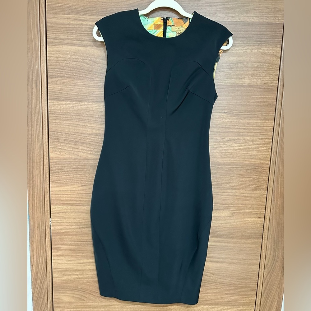 Ted Baker London Black Cap Sleeve sheath Midi Dress size 2
